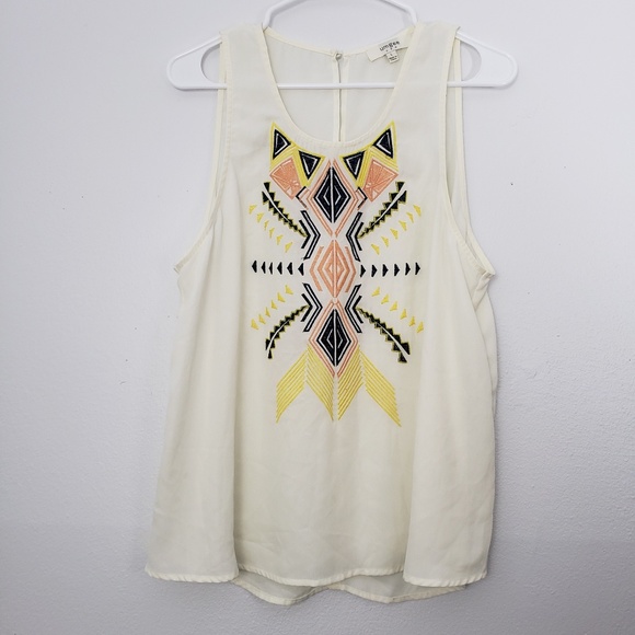 Umgee Tops - Umgee Tribal Embroidered Crew Neck Blouse Umgee Tops - Umgee Tribal Embroidered Crew Neck Blouse